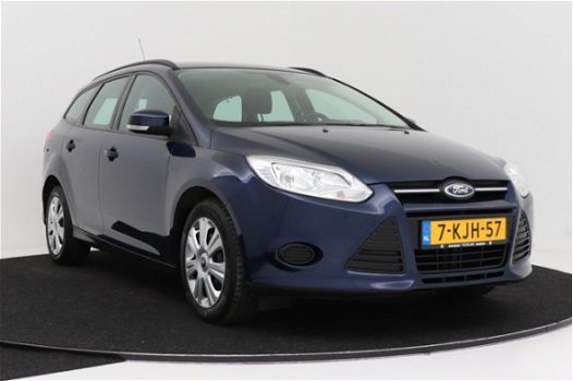 Ford Focus Wagon - 1.0 EcoBoost Trend | Navigatie | Parkeersensoren - 1