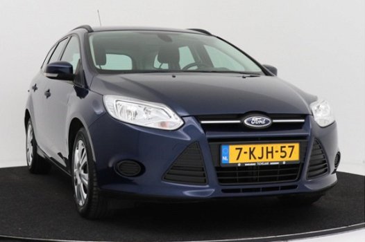 Ford Focus Wagon - 1.0 EcoBoost Trend | Navigatie | Parkeersensoren - 1