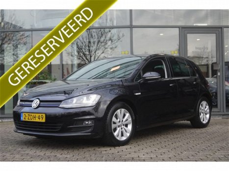 Volkswagen Golf - 1.6 TDI Highline BlueMotion NL-Auto Led/nav/climate - 1