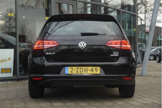 Volkswagen Golf - 1.6 TDI Highline BlueMotion NL-Auto Led/nav/climate - 1