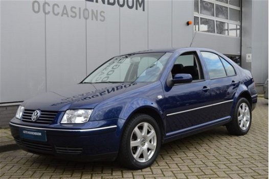 Volkswagen Bora - 1.6-16V Turijn - 1