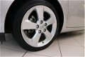 Toyota Auris - 1.8 Full Hybrid Dynamic | Navigatie | Parkeer camera | Lm Velgen | Trekhaak | Cruise - 1 - Thumbnail