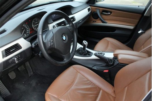 BMW 3-serie Touring - 320D Dynamics Luxury Line [ leder navi ] - 1