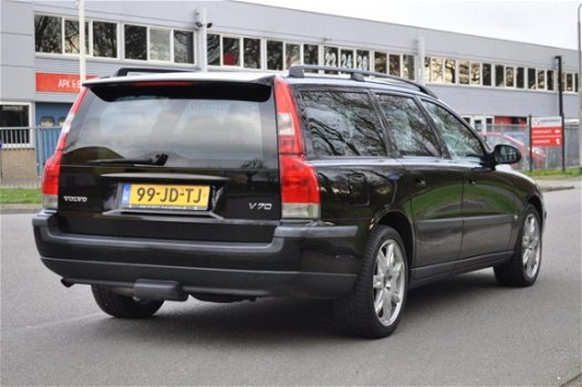 Volvo V70 - 2.3 T-5 Geartr. C.L AUTOMAAT AIRCO/LEDER/CRUISE NETTE YOUNGTIMER - 1