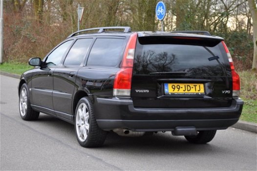 Volvo V70 - 2.3 T-5 Geartr. C.L AUTOMAAT AIRCO/LEDER/CRUISE NETTE YOUNGTIMER - 1