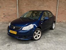 Suzuki SX4 - SEDAN 2.0L AUTOMAAT, CRUISE, PDC, 17 INCH