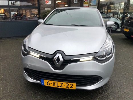 Renault Clio - 0.9 TCE 5-drs. Navigatie - 1