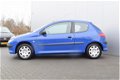 Peugeot 206 - 1.1 Pop' Art Stuurbekrachtiging apk/november/2020 - 1 - Thumbnail