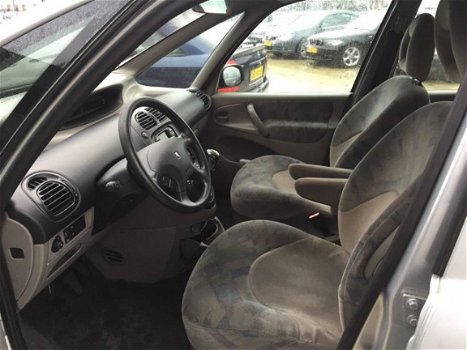 Citroën Xsara Picasso - 1.8i 16V - 1