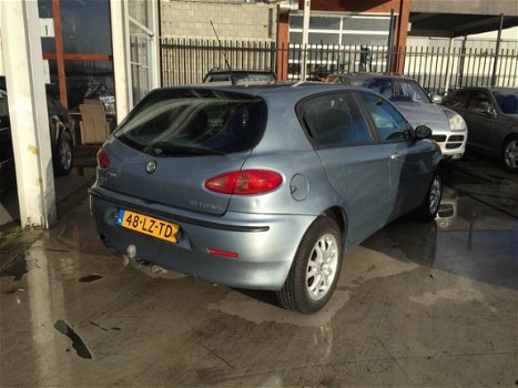 Alfa Romeo 147 - 1.6 T.Spark 16V - 1