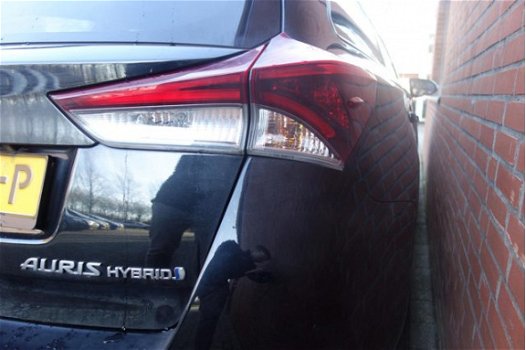 Toyota Auris Touring Sports - 1.8 Hybrid Executive Business - 1