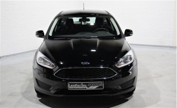 Ford Focus Wagon - 1.0 Trend 101pk Airco, Multifunctioneel stuur, Lendensteun - 1