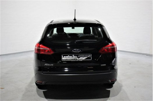 Ford Focus Wagon - 1.0 Trend 101pk Airco, Multifunctioneel stuur, Lendensteun - 1