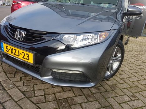 Honda Civic - 1.8 142pk Comfort Business Edition Navigatie&Trekhaak - 1