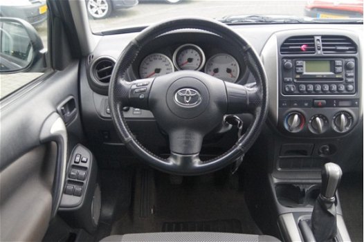 Toyota RAV4 - 2.0 D-4D Linea Luna Radio-cd | Airco | Trekhaak | elektrische bedienbare spiegels en r - 1