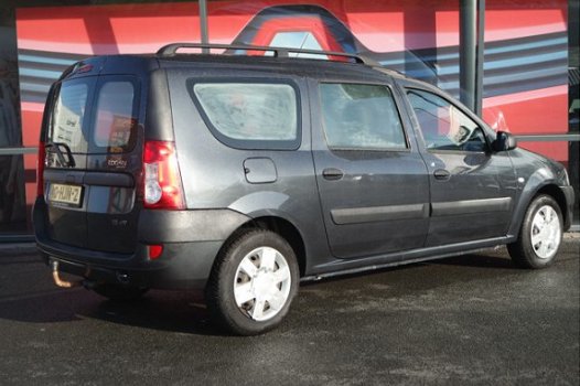 Dacia Logan MCV - 1.6-16V Lauréate AIRCO /RADIO CD /TREKHAAK / - 1