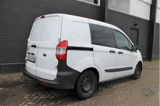 Ford Transit Courier - 1.5 TDCI - Airco - Navi - PDC - € 7.750, - Ex - 1