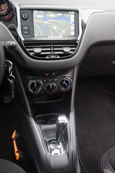 Peugeot 208 - 1.2 e-VTi Automaat 82PK 5-DEURS Active Panoramadak/ Navigatie