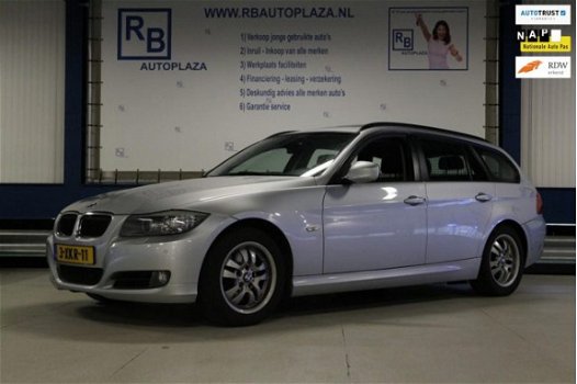 BMW 3-serie Touring - 318d Luxury Line PANO / XENON / NIEUWE NAVI / FACELIFT - 1