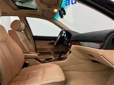 BMW 5-serie - 525i Executive AUTOMAAT, LEER, PDC