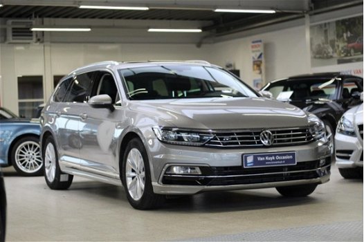 Volkswagen Passat Variant - 2.0 TDI 150PK BMT Business Edition R NAVIGATIE / LED / VIRTUAL DISPLAY/ - 1