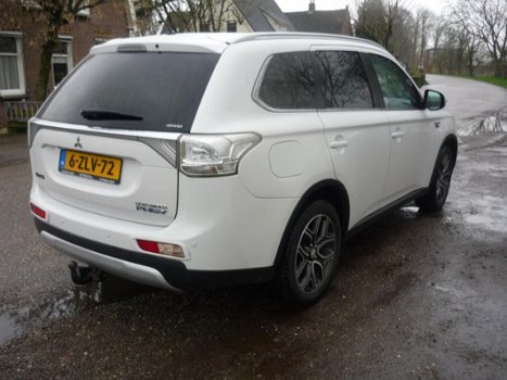 Mitsubishi Outlander - 2.0 PHEV Instyle X-Line - 1