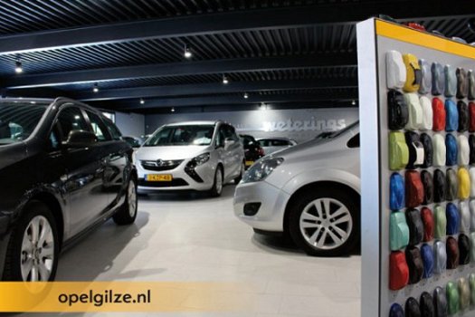Opel Insignia - 1.6 Ecotec Hatchback 5D Navi/ECC/ 18 - 1