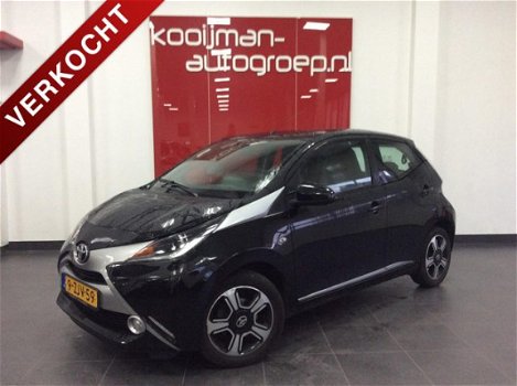 Toyota Aygo - 1.0 VVT-i 69pk 5D x-clusiv + Navigatie - 1