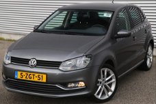 Volkswagen Polo - 1.2 TSI 90pk Highline Telefoon Climatronic 17'' LMV 114