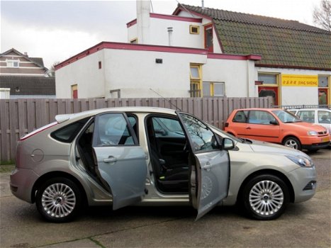 Ford Focus - 1.6 Titanium //Automaat Luxe uitv. // - 1