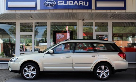 Subaru Legacy Outback - 3.0 R AUT Executive Navigatie Youngtimer - 1