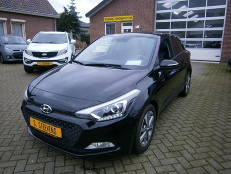 Hyundai i20 - 1.2 HP i-Motion Premium - 1