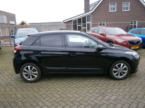 Hyundai i20 - 1.2 HP i-Motion Premium - 1