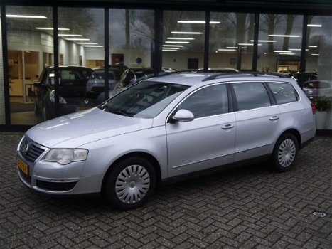 Volkswagen Passat Variant - 2.0 FSI Comfortline*Navi*ECC - 1