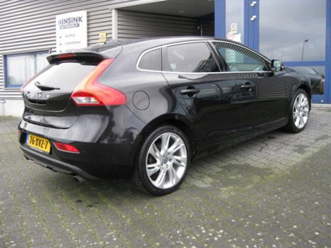 Volvo V40 - 1.6 T4 180PK Summum - 1