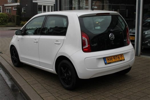 Volkswagen Up! - 1.0 move up BlueM. AIRCO + NAVIGATIE - 1