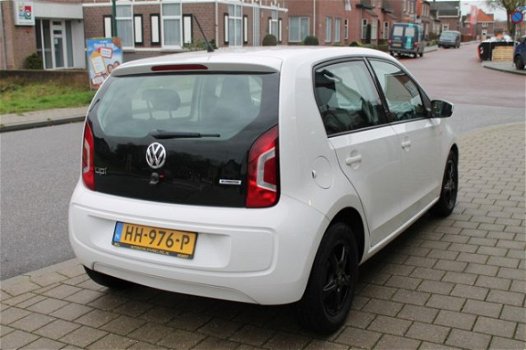 Volkswagen Up! - 1.0 move up BlueM. AIRCO + NAVIGATIE - 1