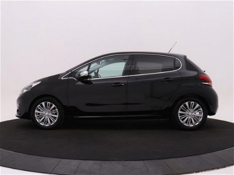 Peugeot 208 - 1.2 PureTech Allure | navi | cruise controle | lichtmetaal | NEFKENS DEAL | - 1