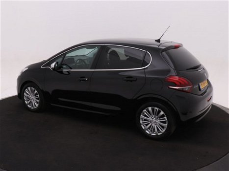 Peugeot 208 - 1.2 PureTech Allure | navi | cruise controle | lichtmetaal | NEFKENS DEAL | - 1