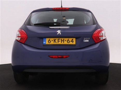 Peugeot 208 - 1.2 VTi Envy 82pk | Airco | Navigatie | Cruise & climate controle | Parkeerhulp | Mist - 1