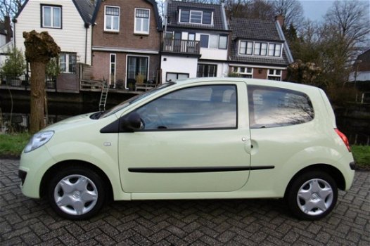 Renault Twingo - 1.2 Authentique Nieuw model 2e eigenaar Zuinig - 1