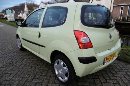 Renault Twingo - 1.2 Authentique Nieuw model 2e eigenaar Zuinig - 1