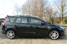 Hyundai i30 CW - 1.6i Blue Dynamic // 1e EIGENAAR // LEDER // CLIMA //