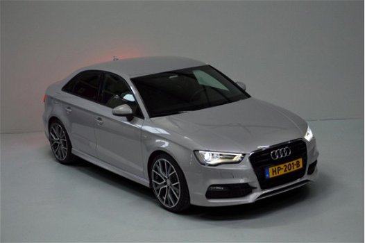 Audi A3 Limousine - 1.6 TDI Sport Edition Automaat 3X-Sline/Org-NL/Xenon/Led/Nieuwstaat - 1