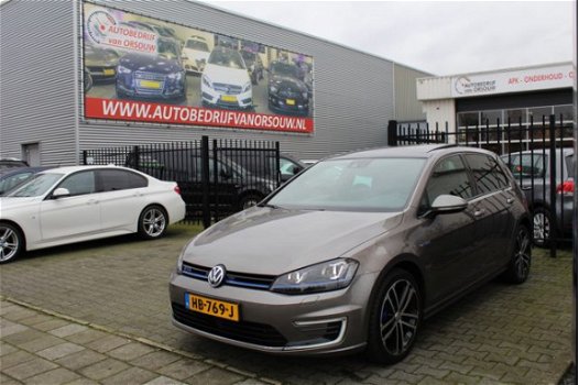 Volkswagen Golf - 1.4 TSI GTE 204PK Panoramadak Leder Camera Adaptive-Cruise.C Lane assist Xenon-Led - 1