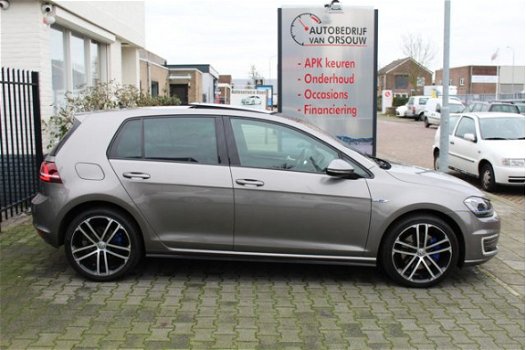 Volkswagen Golf - 1.4 TSI GTE 204PK Panoramadak Leder Camera Adaptive-Cruise.C Lane assist Xenon-Led - 1