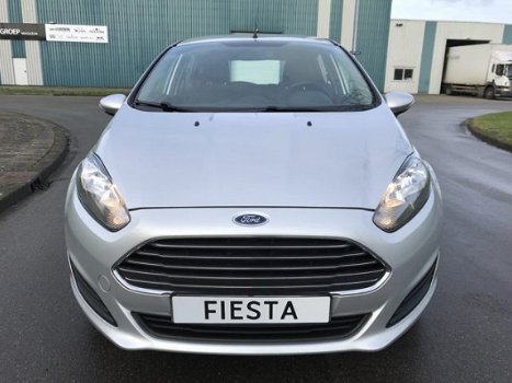 Ford Fiesta - 1.0 Trend 5-Deurs Airco, CPV, Elektr.ramen, Radio-CD, Enz..... Zeer mooie en zuinige a - 1