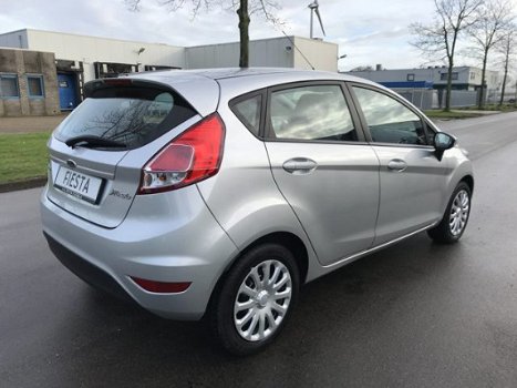 Ford Fiesta - 1.0 Trend 5-Deurs Airco, CPV, Elektr.ramen, Radio-CD, Enz..... Zeer mooie en zuinige a - 1