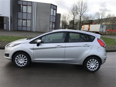 Ford Fiesta - 1.0 Trend 5-Deurs Airco, CPV, Elektr.ramen, Radio-CD, Enz..... Zeer mooie en zuinige a - 1