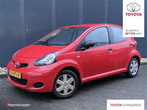 Toyota Aygo - 1.0-12V 5-deurs Access 64.494KM - 1